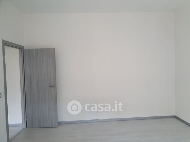 Appartamento in residenziale in Via Mario de Bernardi 3