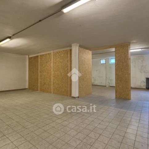 Capannone in commerciale in Via Ludovico Lazzaro Zamenhof 4