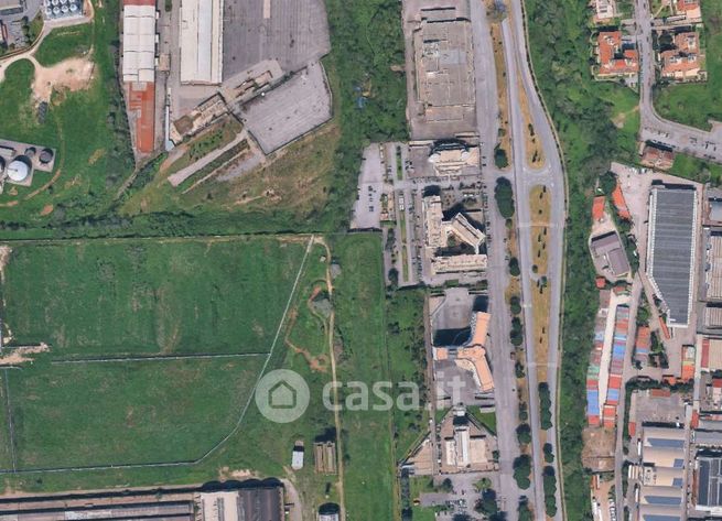 Box/posto auto in residenziale in Via Emilio Longoni