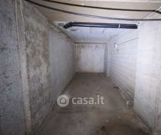 Box/posto auto in residenziale in Via Dante Alighieri