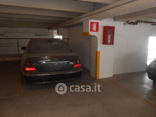 Box/posto auto in residenziale in Via Alfred Nobel 18