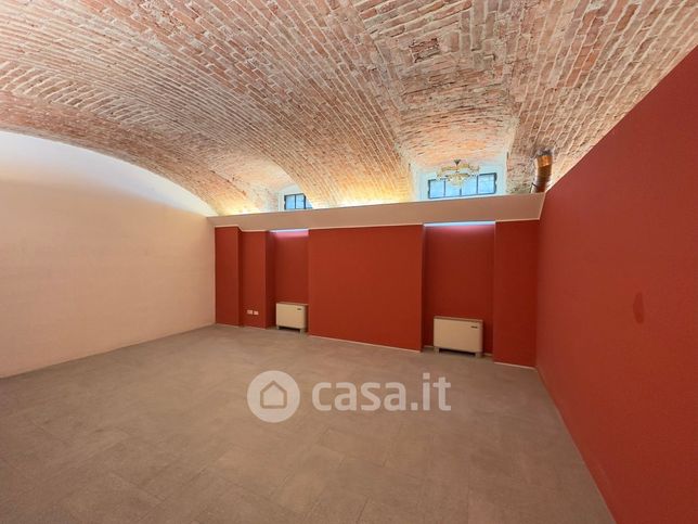 Ufficio in commerciale in Via Alberto da Giussano 26