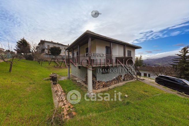 Casa indipendente in residenziale in Via Manzoni