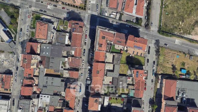 Box/posto auto in residenziale in Via Giuseppe Massari