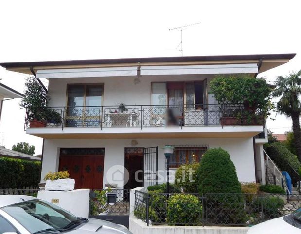 Villa in residenziale in Via Pio Vittorio Ferrari