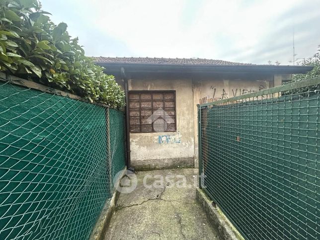 Capannone in commerciale in Viale de Candia Pantaleo