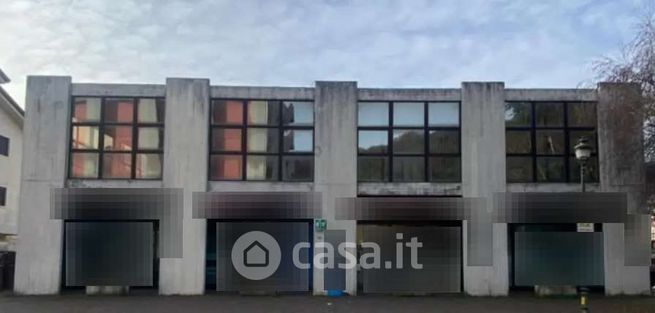 Capannone in commerciale in Via dal Maso Bruno