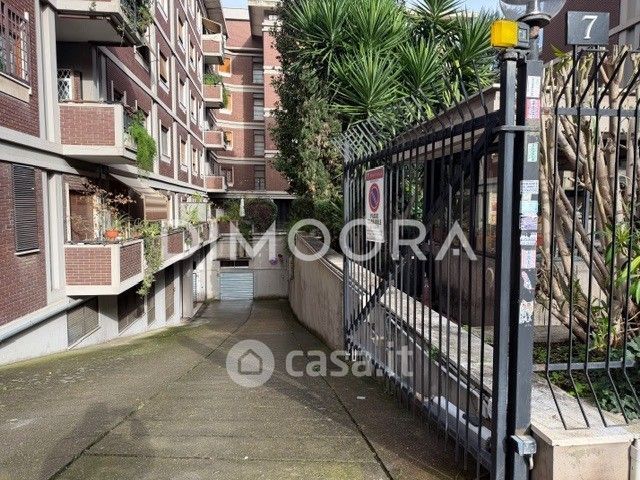Box/posto auto in residenziale in Via Fossato di Vico 9