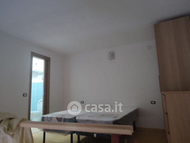 Appartamento in residenziale in Via Luigi Settembrini