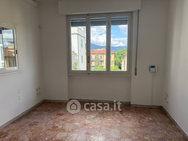 Ufficio in commerciale in Viale Antonio Gramsci 35