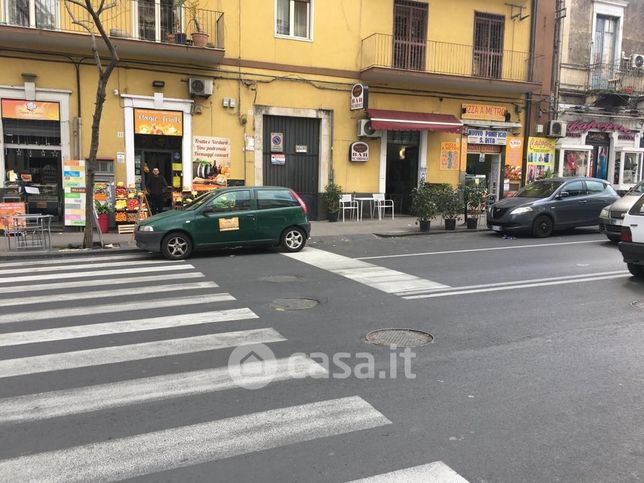 Garage/posto auto in residenziale in Viale Mario Rapisardi 73