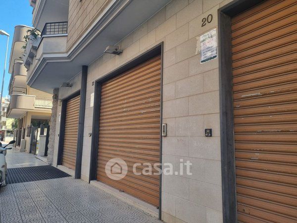 Garage/posto auto in residenziale in Via Spagna 40 -52