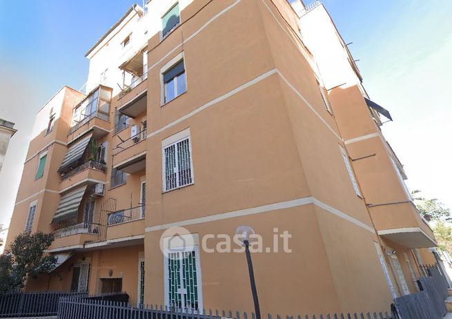 Appartamento in residenziale in Viale della Bella Villa