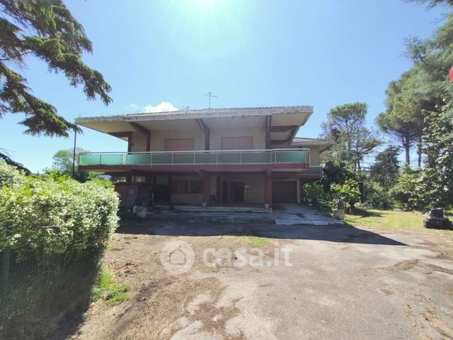 Villa in residenziale in Via Aldo Moro