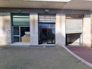 Box/posto auto in residenziale in Via Francesco Scherma 8