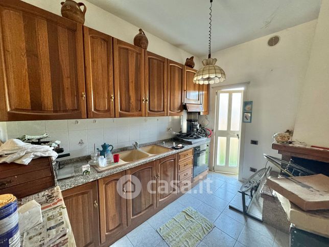 Appartamento in residenziale in Via Adelmo Canini 23