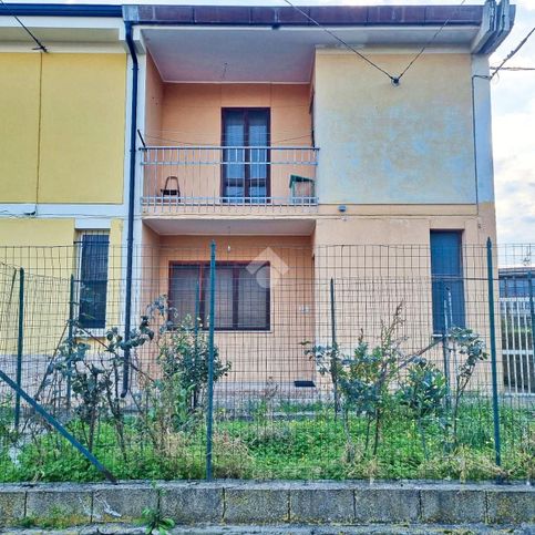 Villetta a schiera in residenziale in Via Iuzzolino 30