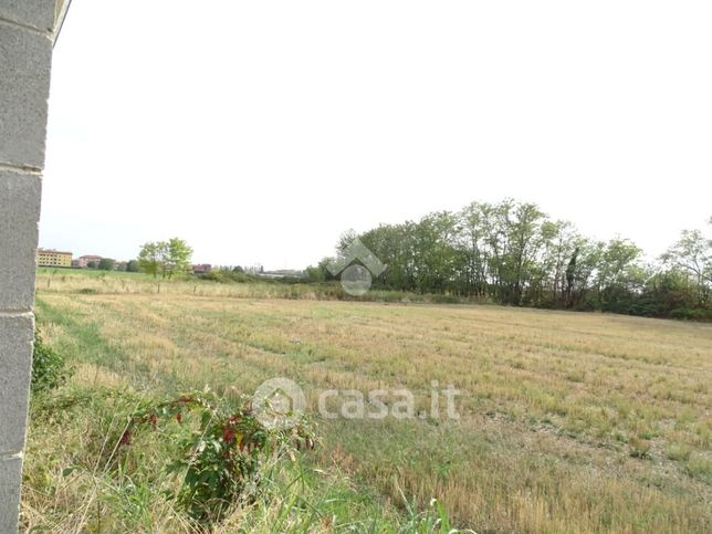 Terreno agricolo in commerciale in Via Ruggero Leoncavallo 1