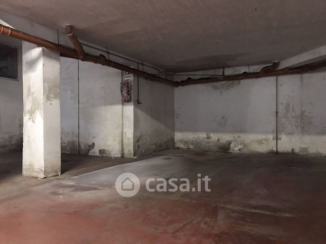 Garage/posto auto in residenziale in Via Franco Storelli