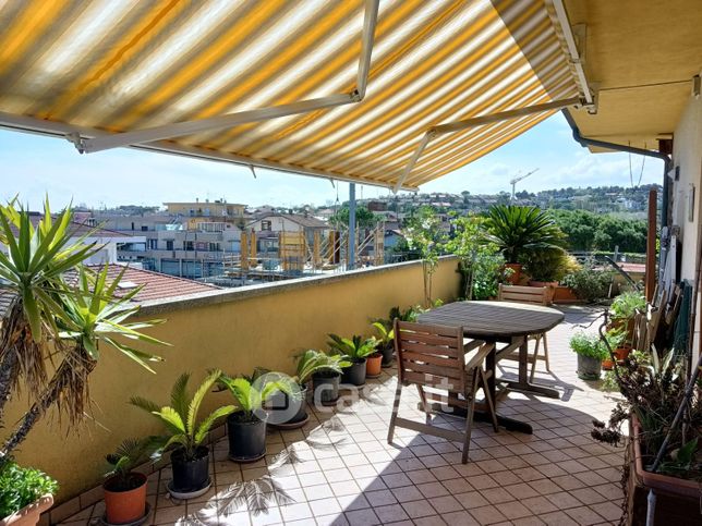 Appartamento in residenziale in Via Lucania