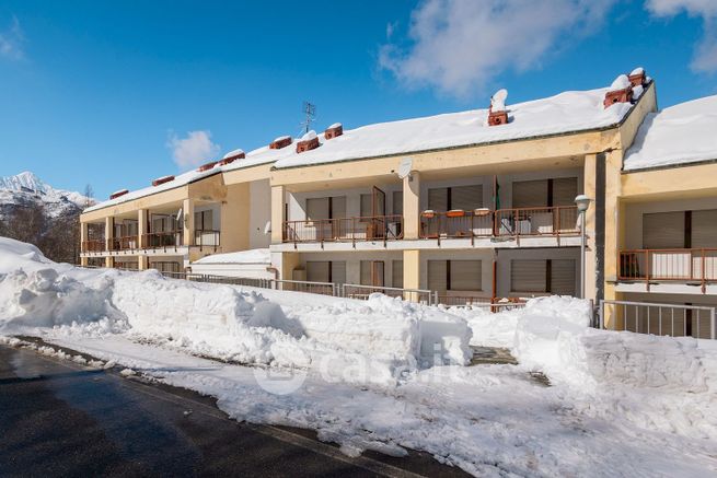 Appartamento in residenziale in Via Cave 612
