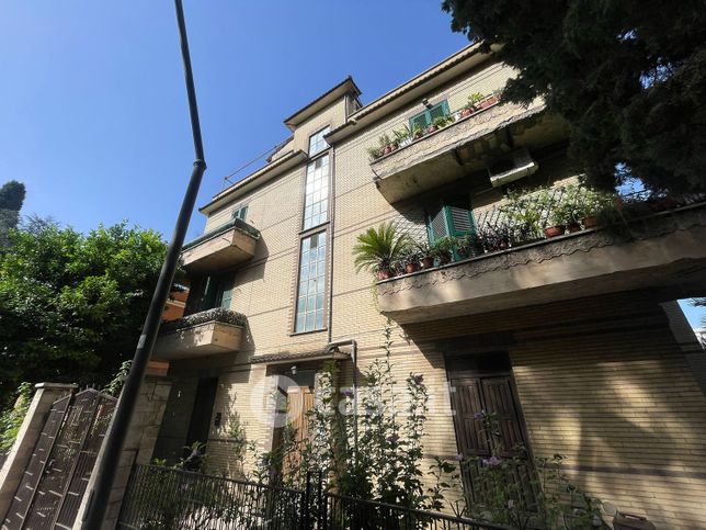 Appartamento in residenziale in Via di Villa Adriana 42