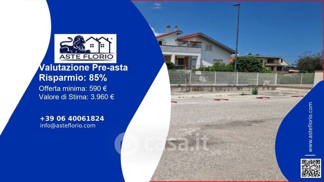 Box/posto auto in residenziale in Viale Abruzzi 47