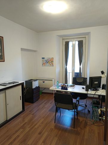 Ufficio in commerciale in Via dei Prefetti