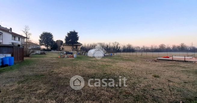 Terreno edificabile in residenziale in Via IV Novembre 62