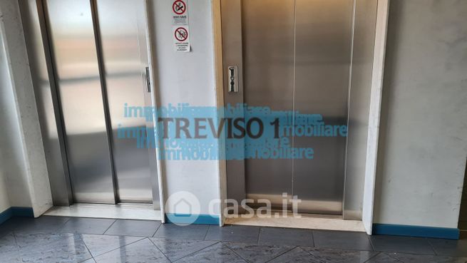 Ufficio in commerciale in Viale della Repubblica 200