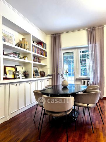 Appartamento in residenziale in Via Ippolito Pindemonte