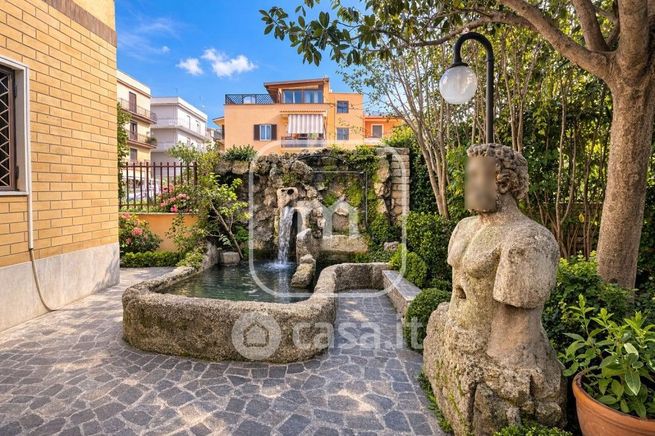 Villa in residenziale in Via Angelo Bianchi