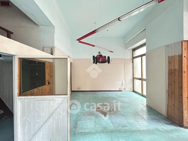 Capannone in commerciale in Via Urbano Rattazzi 17
