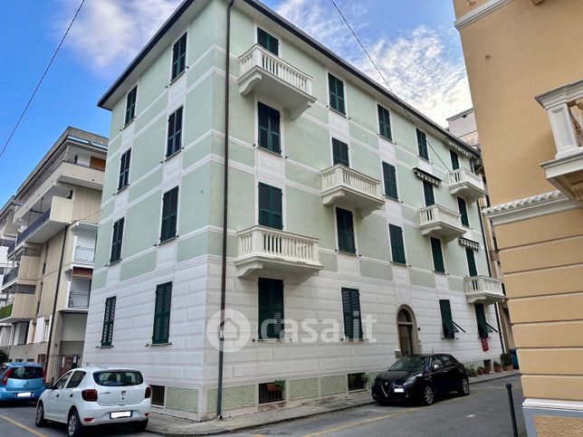 Appartamento in residenziale in Via Genova 37