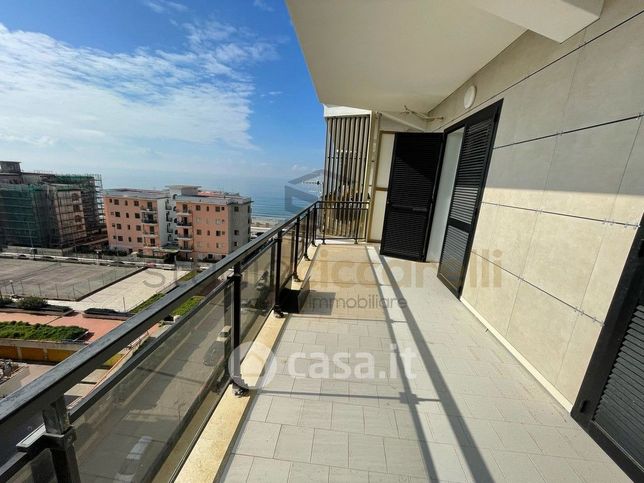 Appartamento in residenziale in Viale del Mare