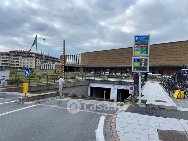 Box/posto auto in residenziale in Piazza della Stazione