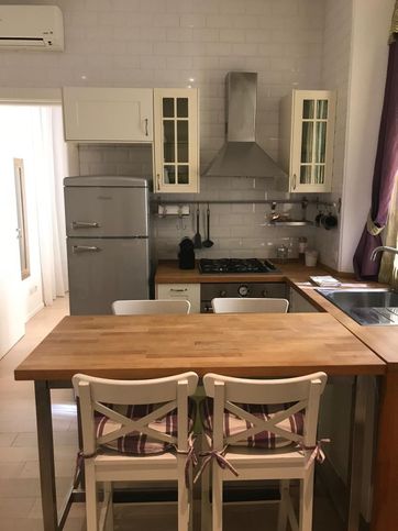 Appartamento in residenziale in Via San Calocero 31