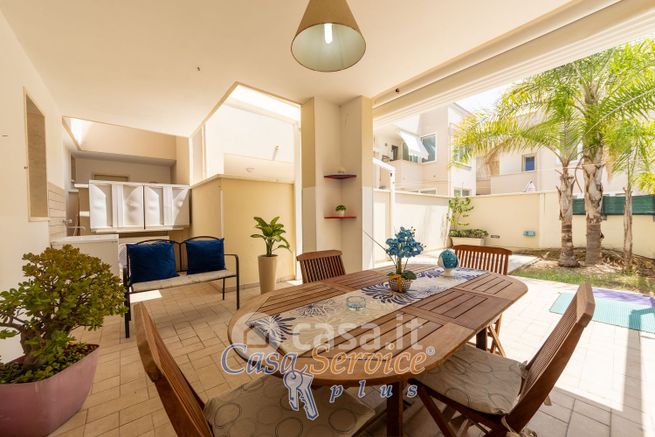 Casa indipendente in residenziale in Lungomare Galileo Galilei 91