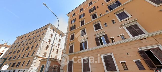 Appartamento in residenziale in Via Monza 9