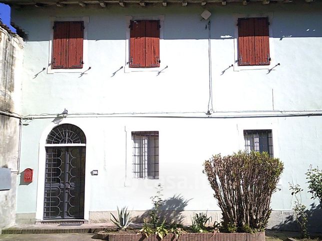 Casa indipendente in residenziale in Via Dante Alighieri