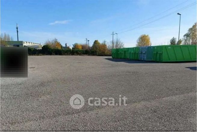 Terreno edificabile in residenziale in Via Pietro Nenni