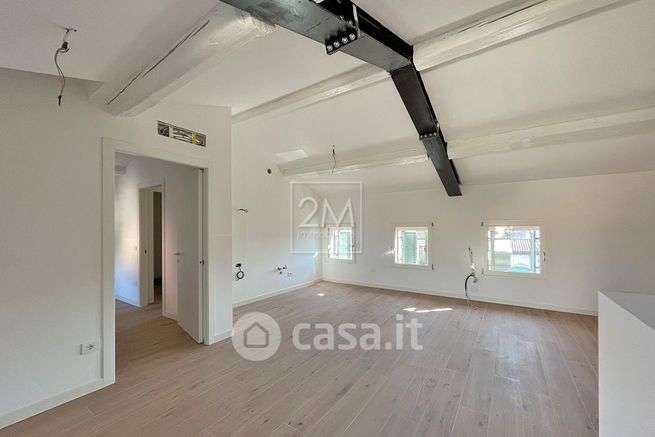 Appartamento in residenziale in Via Nino Bixio