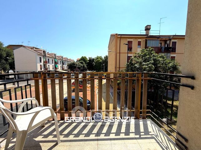 Appartamento in residenziale in Via Lazio 1