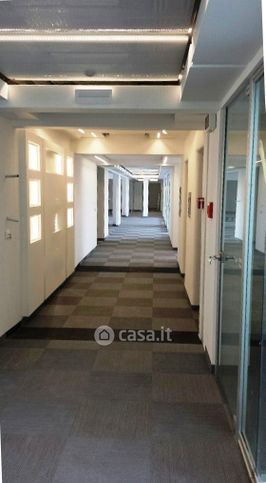 Ufficio in commerciale in Via Ostiense 131