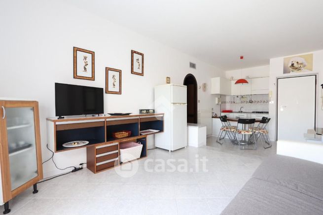 Appartamento in residenziale in Lungomare Italia 6