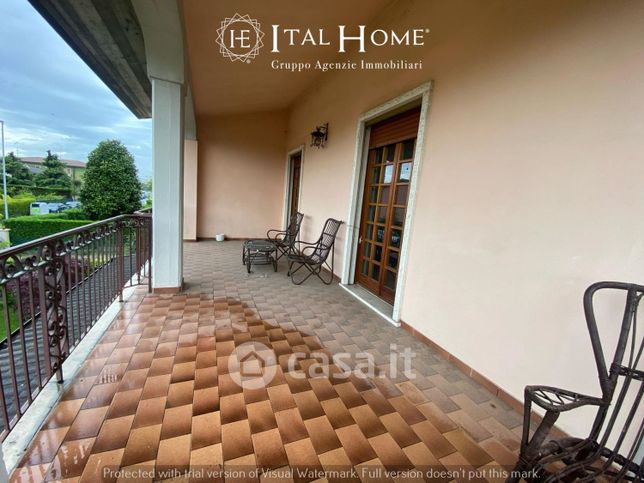 Casa bi/trifamiliare in residenziale in Via Giacomo Matteotti