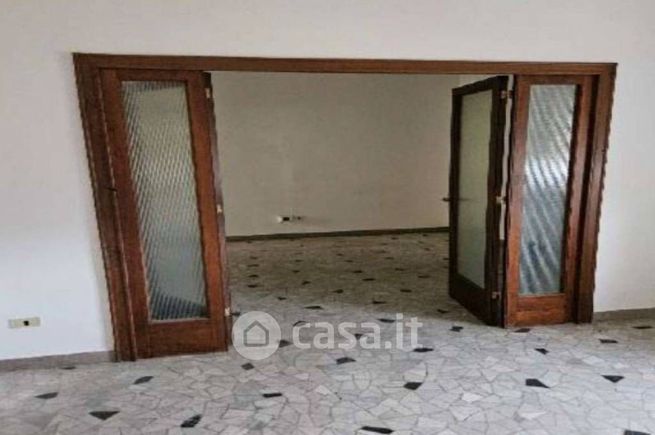 Ufficio in commerciale in Via Goffredo Mameli 13