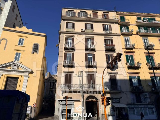 Ufficio in commerciale in Riviera di Chiaia 53