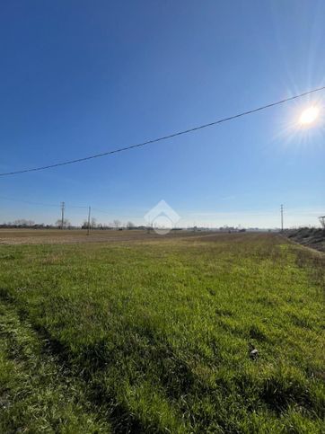 Terreno agricolo in commerciale in Via Cesenatico