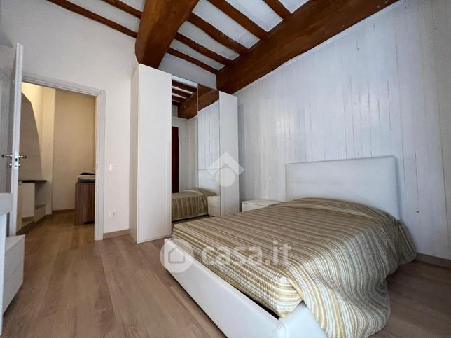 Appartamento in residenziale in Via Sdrucciola 1